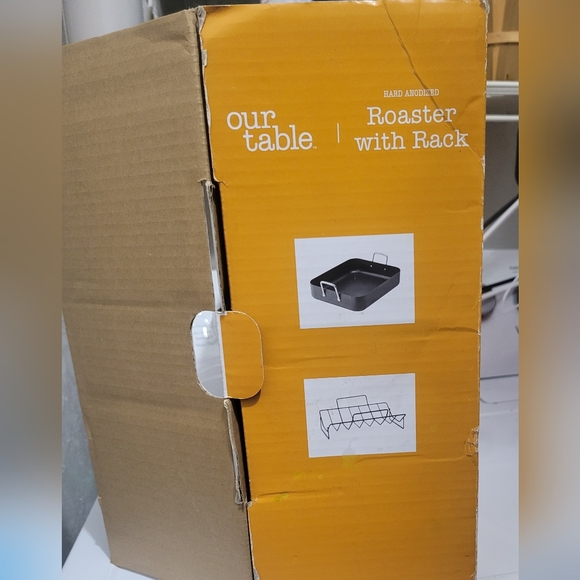 Our Table Roaster w/ Rack - Picture 5 of 7